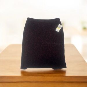 Michaels Black and Burgundy Pencil Skirt